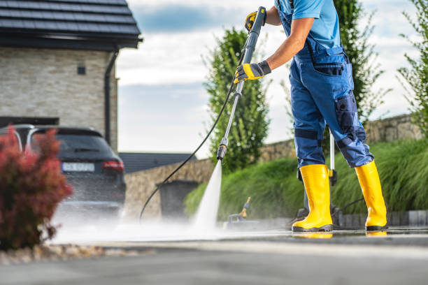 Best Pressure Washing Services for Businesses  in Fort Thompson, SD